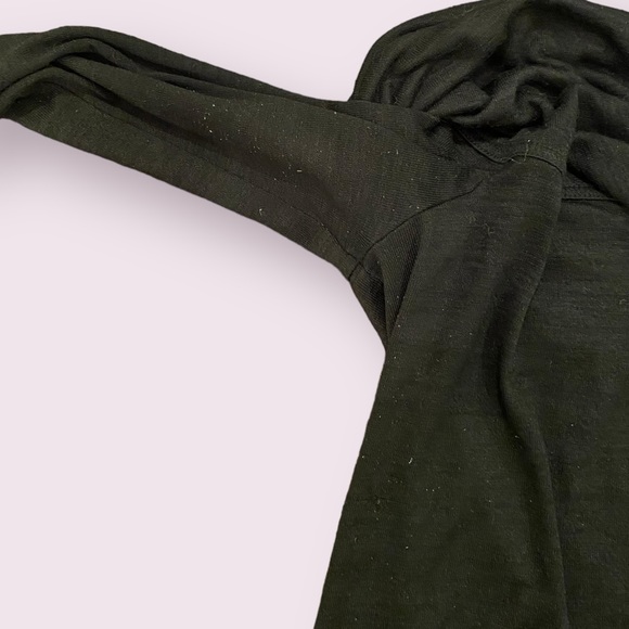 Aritzia | Women’s | Wilfred Free Black Off The Shoulder Dress | Size: M - Picture 2 of 8